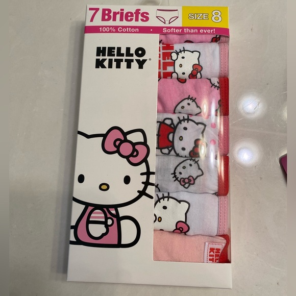 Hello kitty slippers size 13/1 and briefs size 8 - Picture 5 of 10
